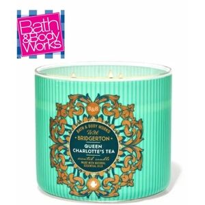 Bath & Body Works Queen Charlotte's Tea Scented Candle - Green